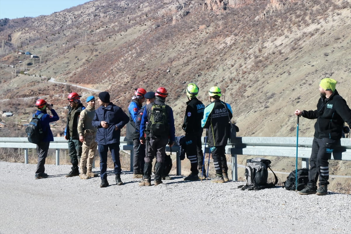 Konya'nın Hadim ilçesinde 3 gün önce kaybolan alzaymır hastası 74 yaşındaki kişi aranıyor. AFAD...