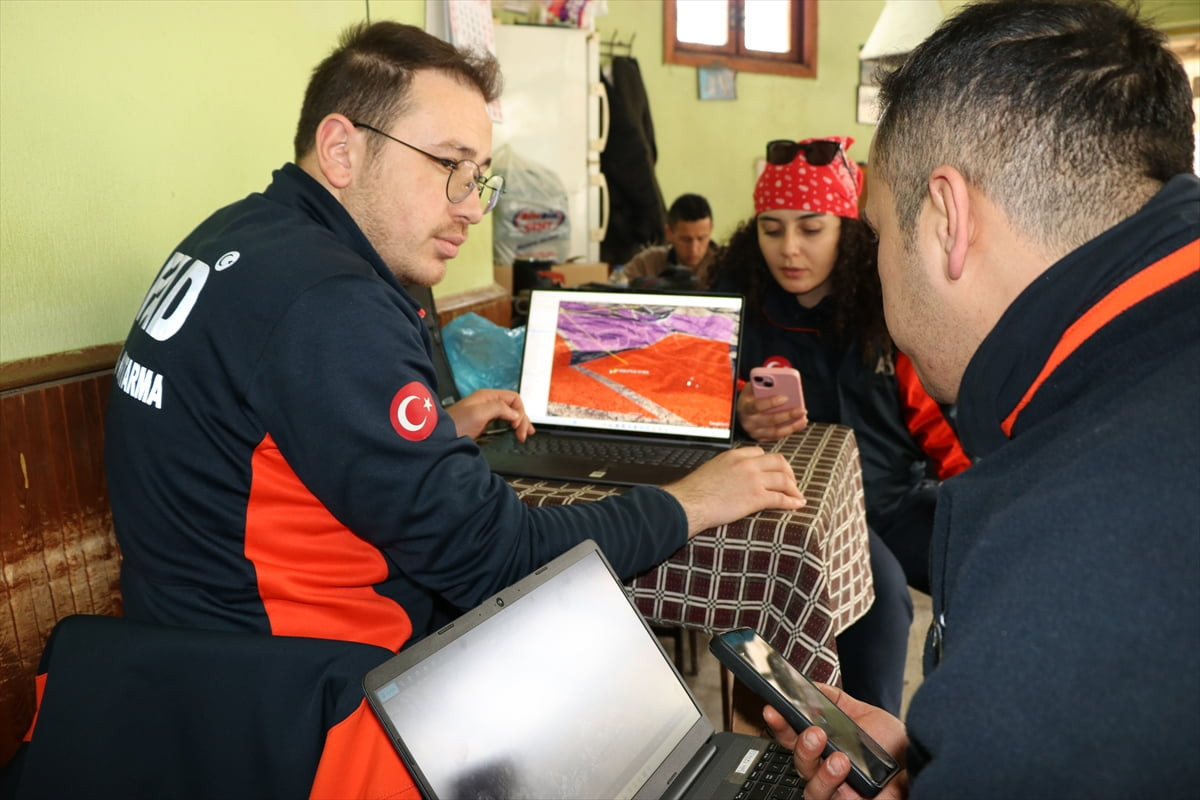 Konya'nın Hadim ilçesinde kaybolan Alzheimer hastası 74 yaşındaki kişinin bulunması için Afet ve...