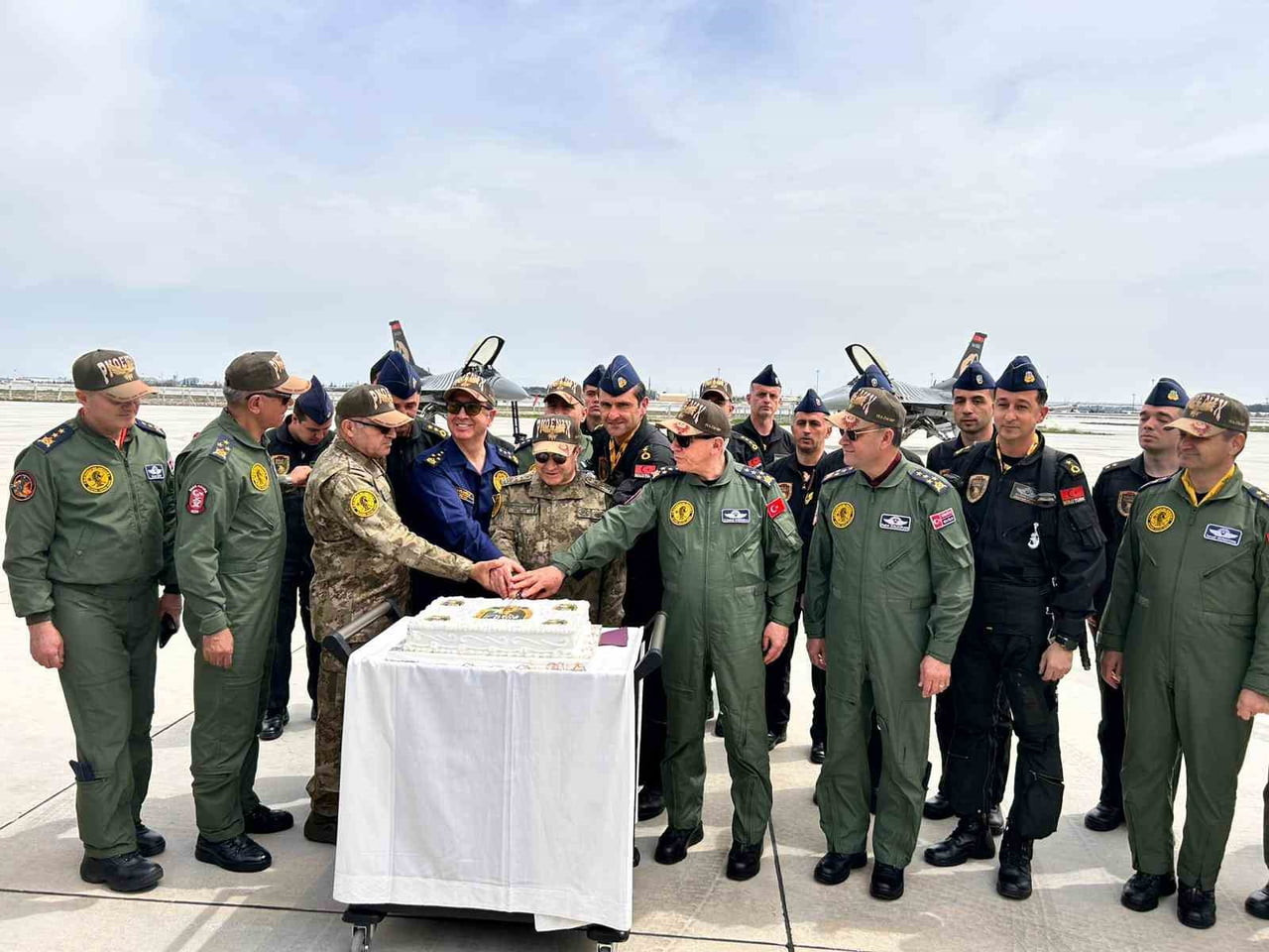 KONYA’DAKİ 3’ÜNCÜ ANA JET ÜS KOMUTANLIĞINDA, SOLOTÜRK’ÜN GÖKYÜZÜNDEKİ 15’İNCİ YILI...