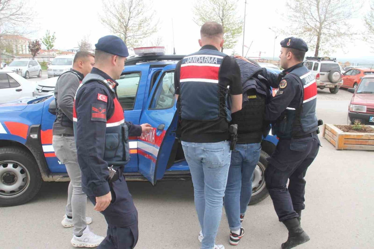 KONYA’NIN BEYŞEHİR İLÇESİNDE DARP EDİLDİKTEN SONRA AV TÜFEĞİYLE VURULARAK HAYATINI KAYBEDEN...
