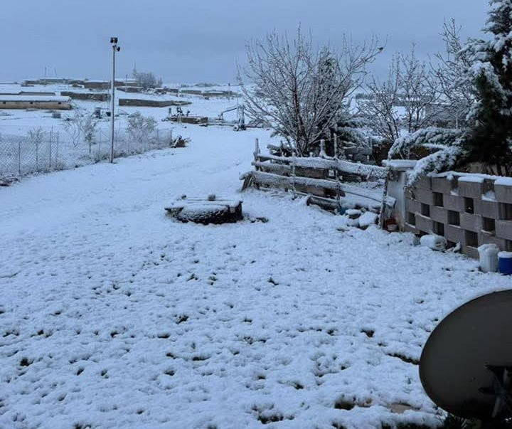 KONYA’NIN KARAPINAR İLÇESİNDE GECE SAATLERİNDE BAŞLAYAN KAR YAĞIŞI, İLÇE GENELİNDE ETKİLİ OLARAK...