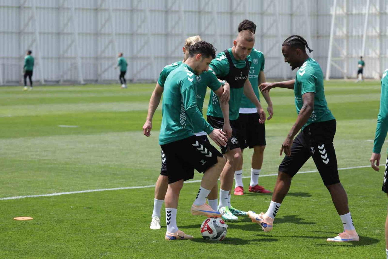 KONYASPOR, ZİRAAT TÜRKİYE KUPASI FİNALİNDE TRABZONSPOR İLE 22 MAYIS CUMA AKŞAMI ANTALYA’DA...