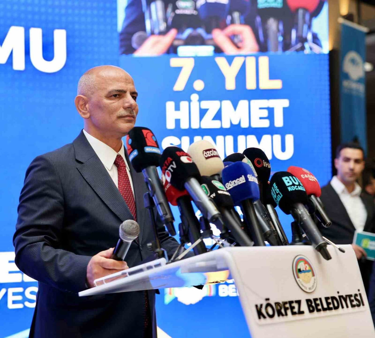 KÖRFEZ BELEDİYE BAŞKANI ŞENER SÖĞÜT