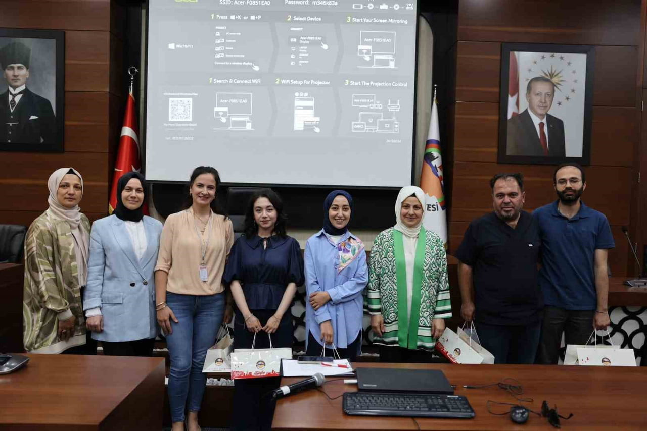 KÖRFEZ BELEDİYESİ VE İLÇE SAĞLIK MÜDÜRLÜĞÜ İŞ BİRLİĞİYLE, KADINLARIN SAĞLIK KONUSUNDA...