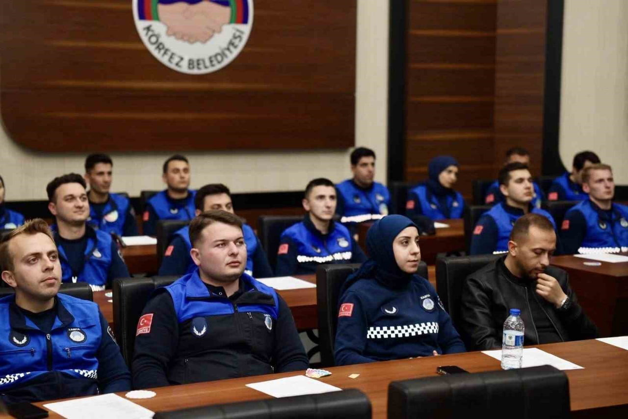 KÖRFEZ BELEDİYESİ'NDE "ETİK HAFTASI" ETKİNLİKLERİ ÇERÇEVESİNDE ZABITA PERSONELLERİNE "YEREL...