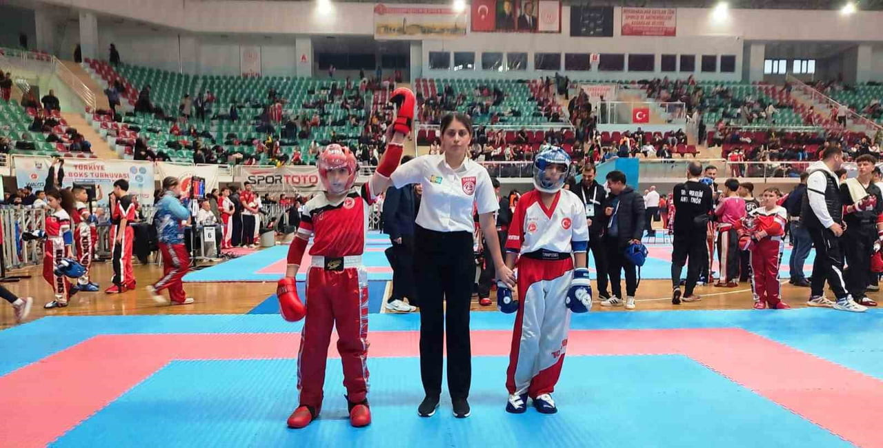 KÖRFEZ GENÇLERBİRLİĞİ SPOR KULÜBÜNÜN GENÇ SPORCULARI RAFET EREN AYTEKİN VE POYRAZ EGE EROL...