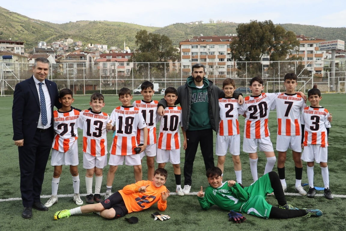 KÖRFEZ'DE 23 NİSAN ULUSAL EGEMENLİK VE ÇOCUK BAYRAMI KUTLAMALARI KAPSAMINDA DÜZENLENEN ORTAOKULLAR...