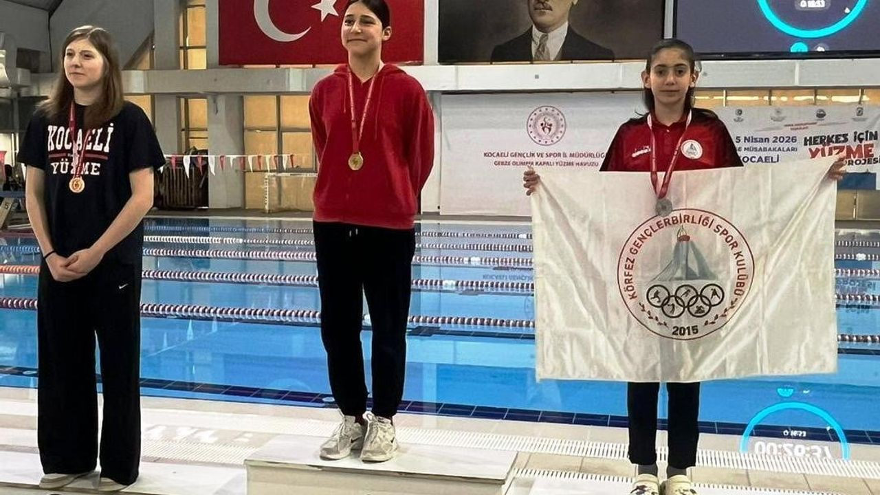 Körfezli Gençler Başarıyla Yüzme Elemelerini Geçti