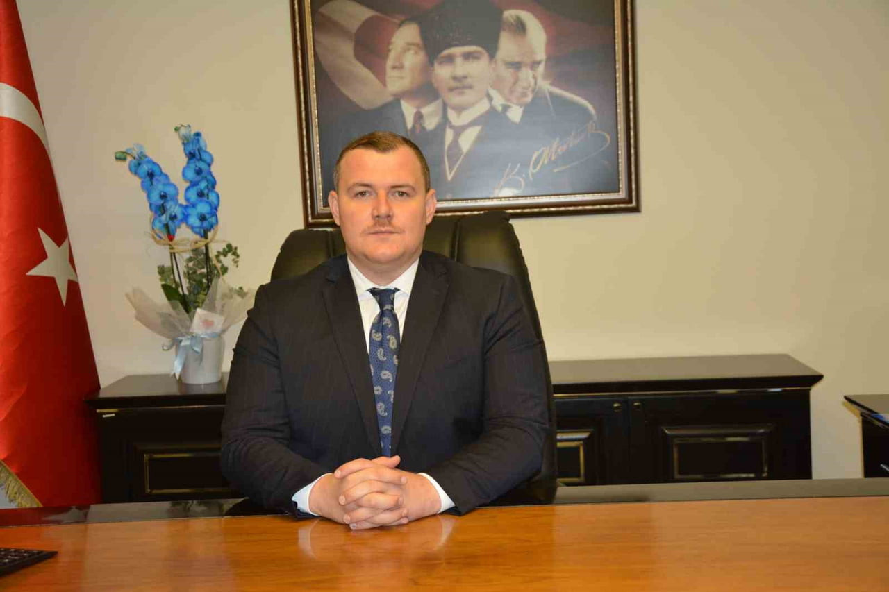 KORKUTELİ KAYMAKAMI ONUR YILMAZER GÖREVE BAŞLADI.