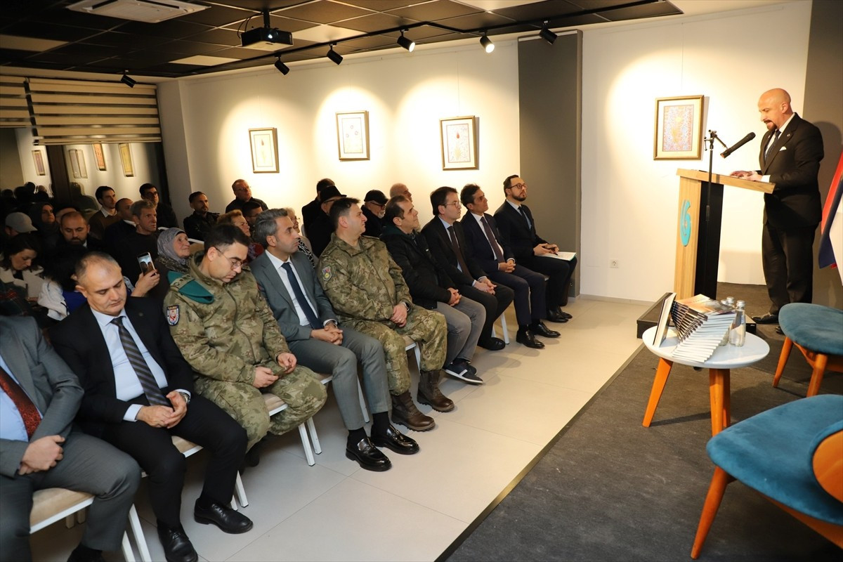 Kosova'nın güneyindeki Prizren şehrinde Yunus Emre Enstitüsü (YEE) ve Kosova Türk Yazarlar Derneği...