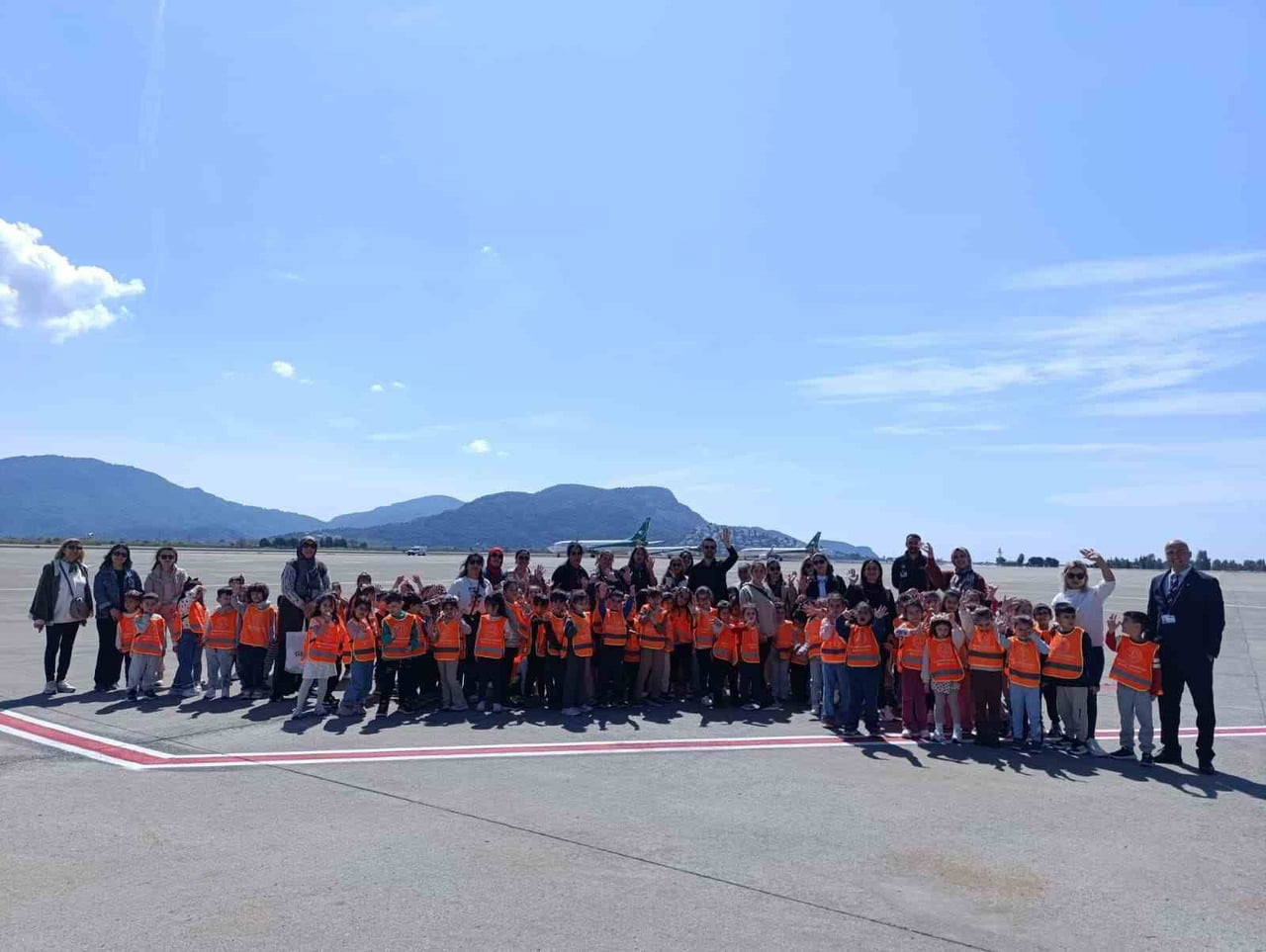 KÖYCEĞİZ ANAOKULU ÖĞRENCİLERİ DALAMAN HAVALİMANI’NI GEZDİ