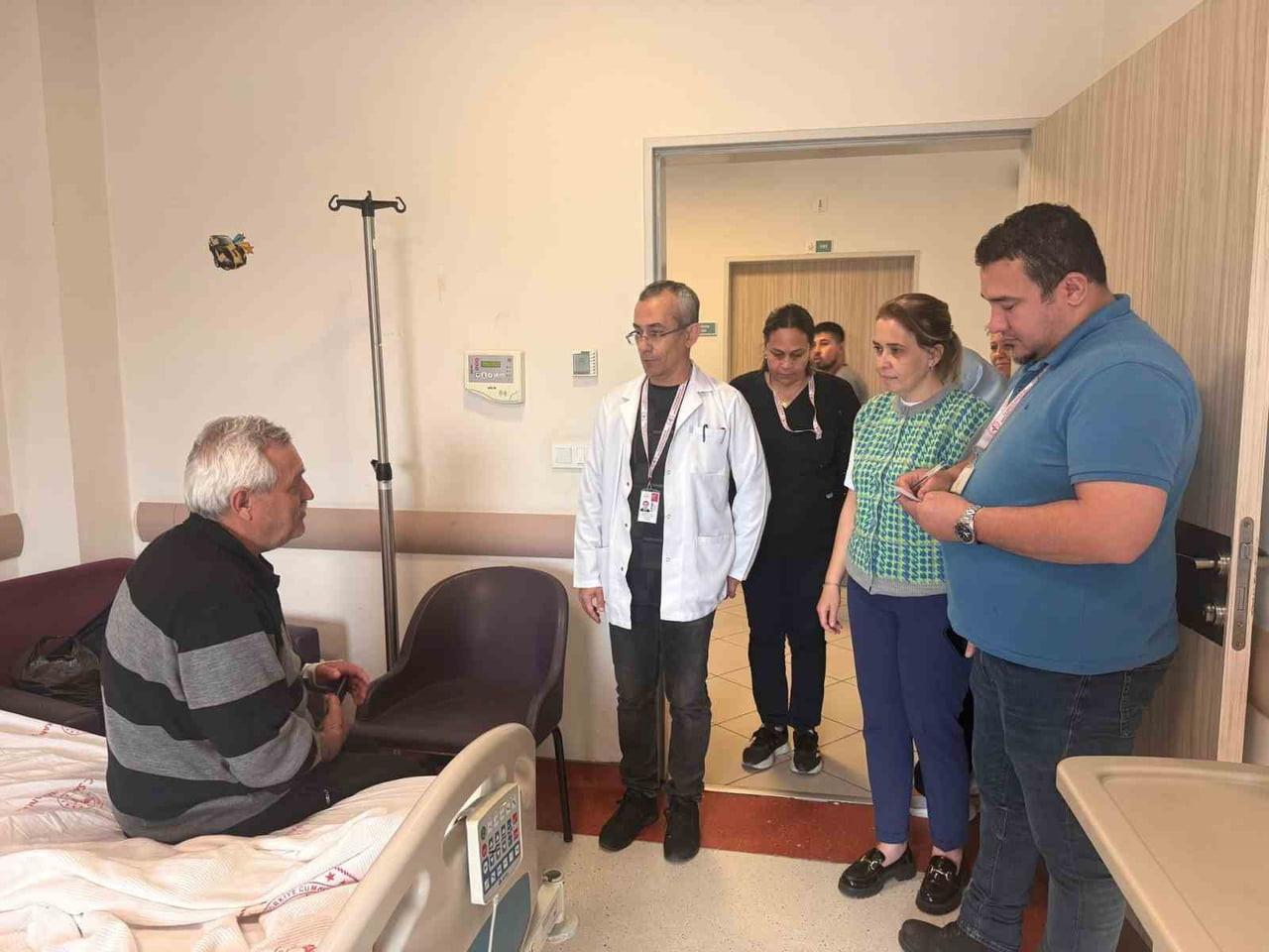 KÖYCEĞİZ DEVLET HASTANESİ BAŞHEKİMİ KOLCUOĞLU, HASTA MEMNUNİYETİNİ GÖZETİYOR