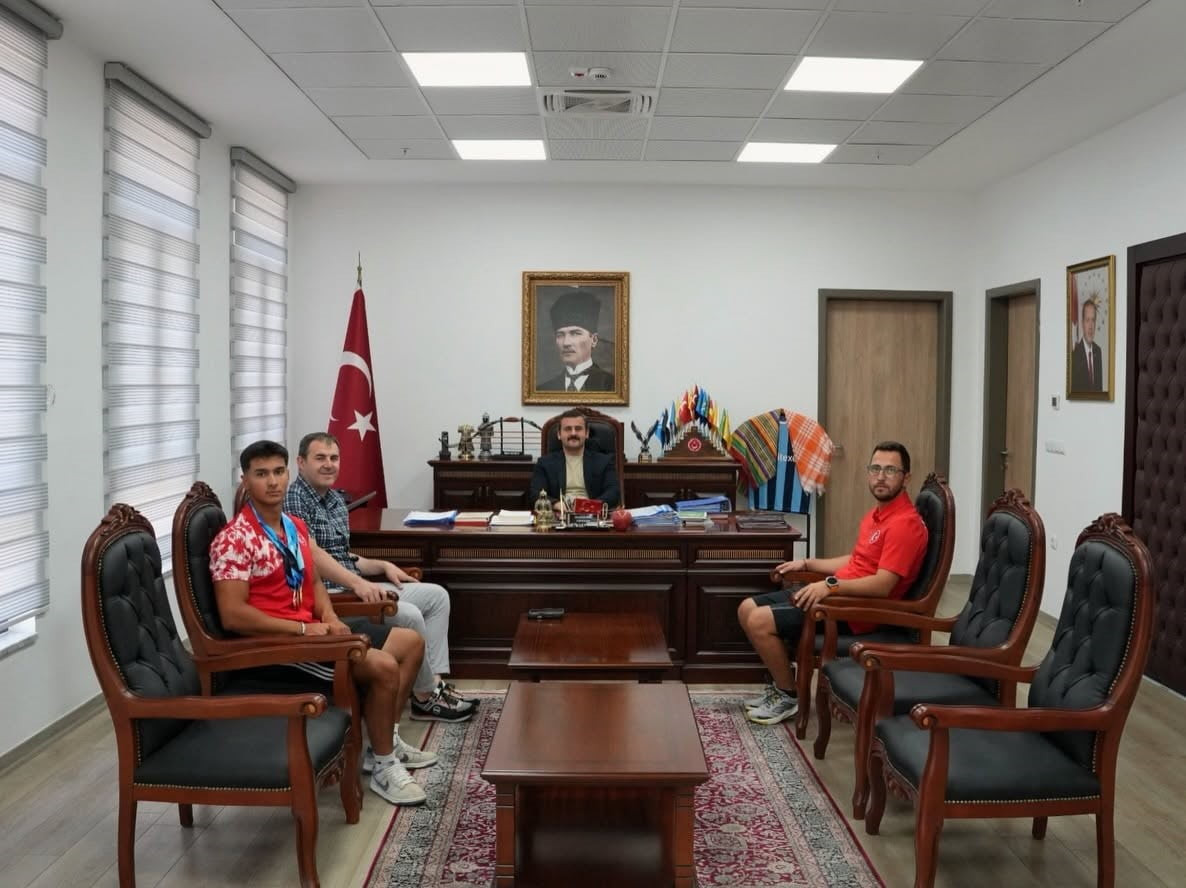 KÖYCEĞİZLİ DÜNYA ŞAMPİYONU KARAHAN, ZİYARETLERİNİ SÜRDÜRÜYOR