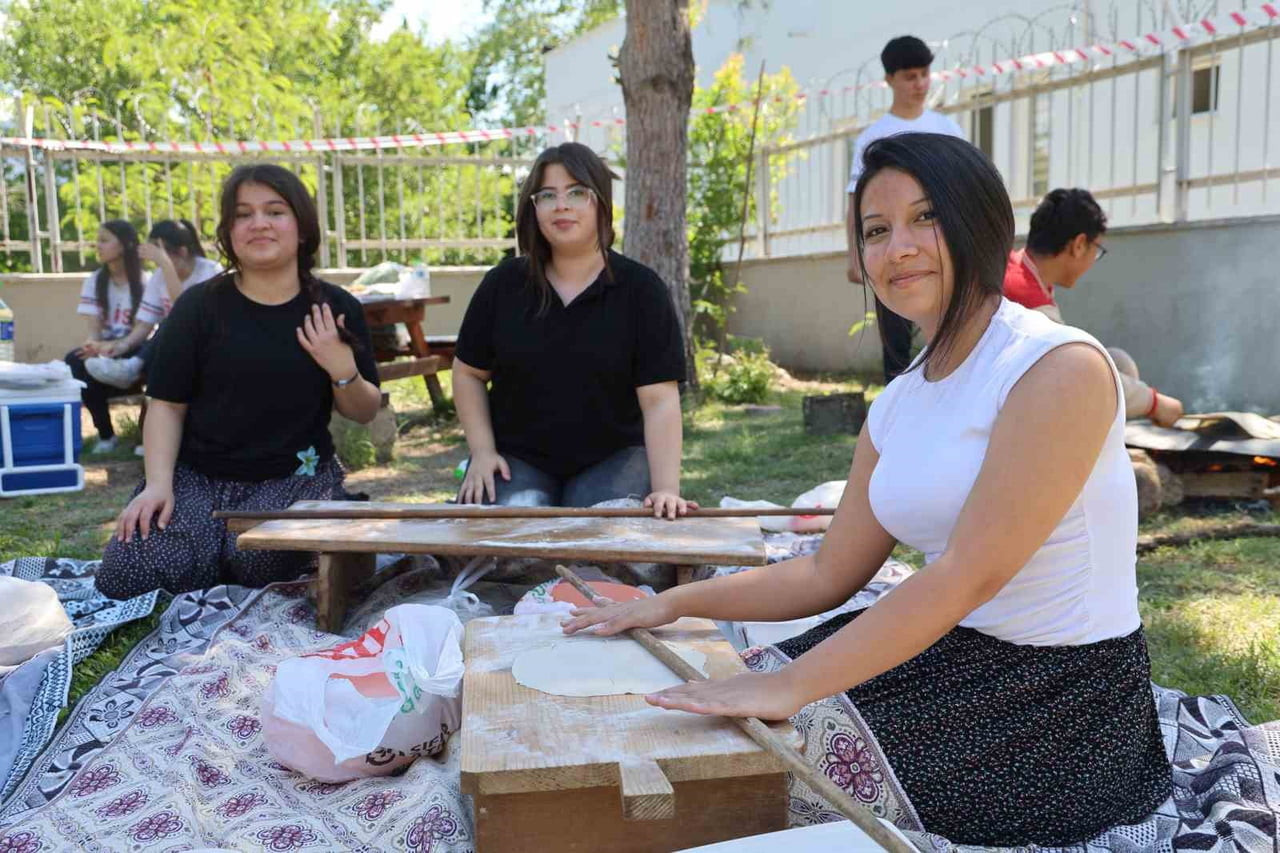 KOZAN'DA "MAARİFİN KALBİNDE MARİFETLİ GENÇLER" PROJESİ KAPSAMINDA ETKİNLİK DÜZENLENDİ.