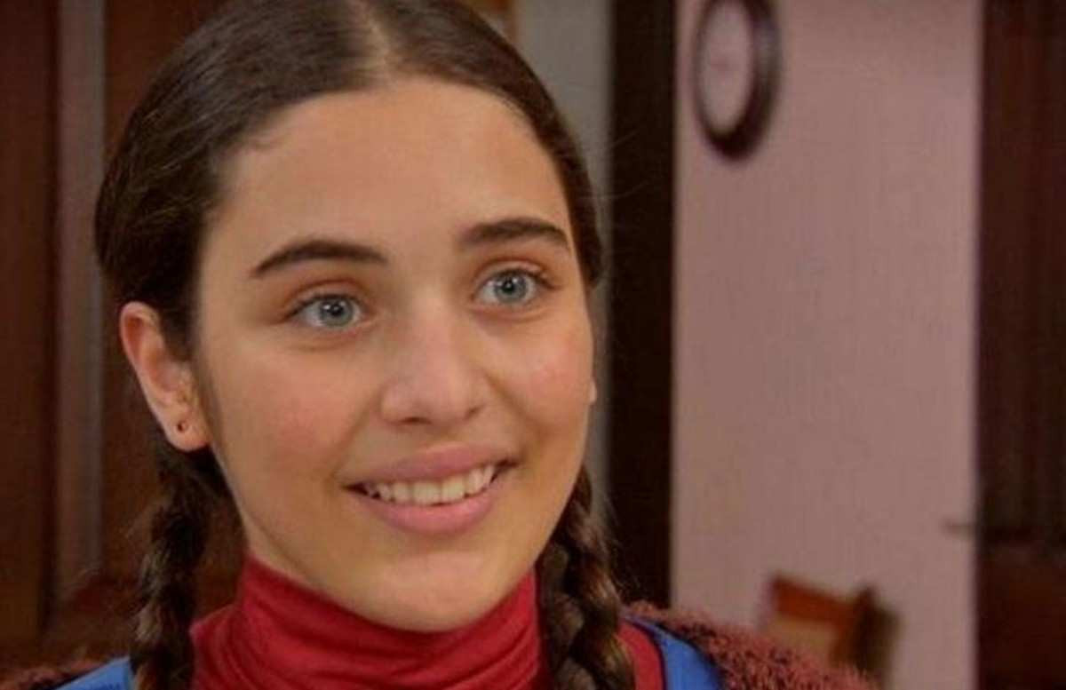Küçük Gelin Çağla Şimşek