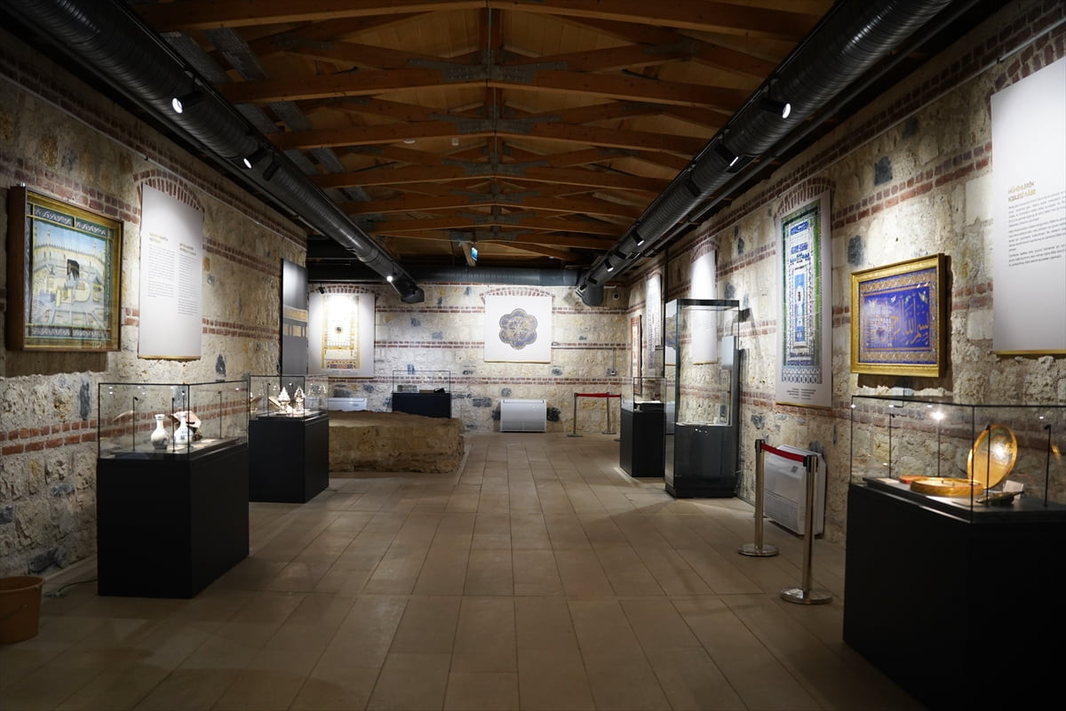 Kültür Varlıkları ve Müzeler Genel Müdürlüğü tarafından hazırlanan "Osmanlı Sultanlarının Sevdası:...