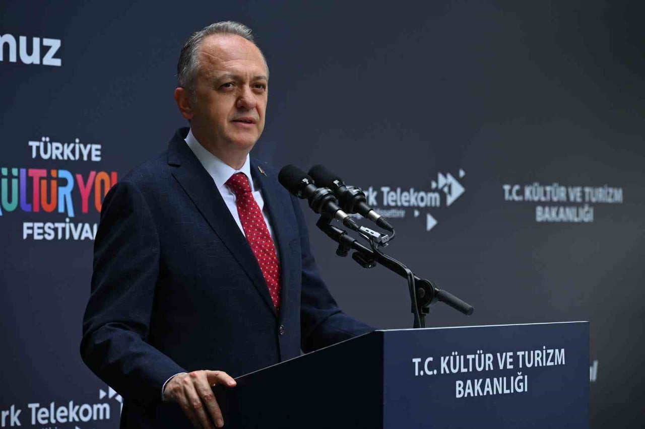 KÜLTÜR VE TURİZM BAKAN YARDIMCISI GÖKHAN YAZGI KONUŞMA YAPTI