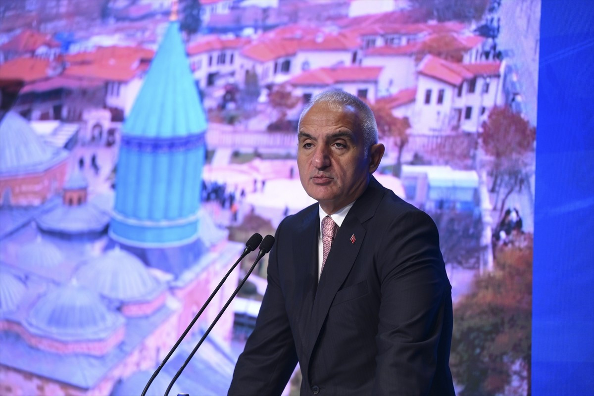 Kültür ve Turizm Bakanı Mehmet Nuri Ersoy, Hz. Mevlâna’nın 752. Vuslat Yıldönümü Uluslararası...