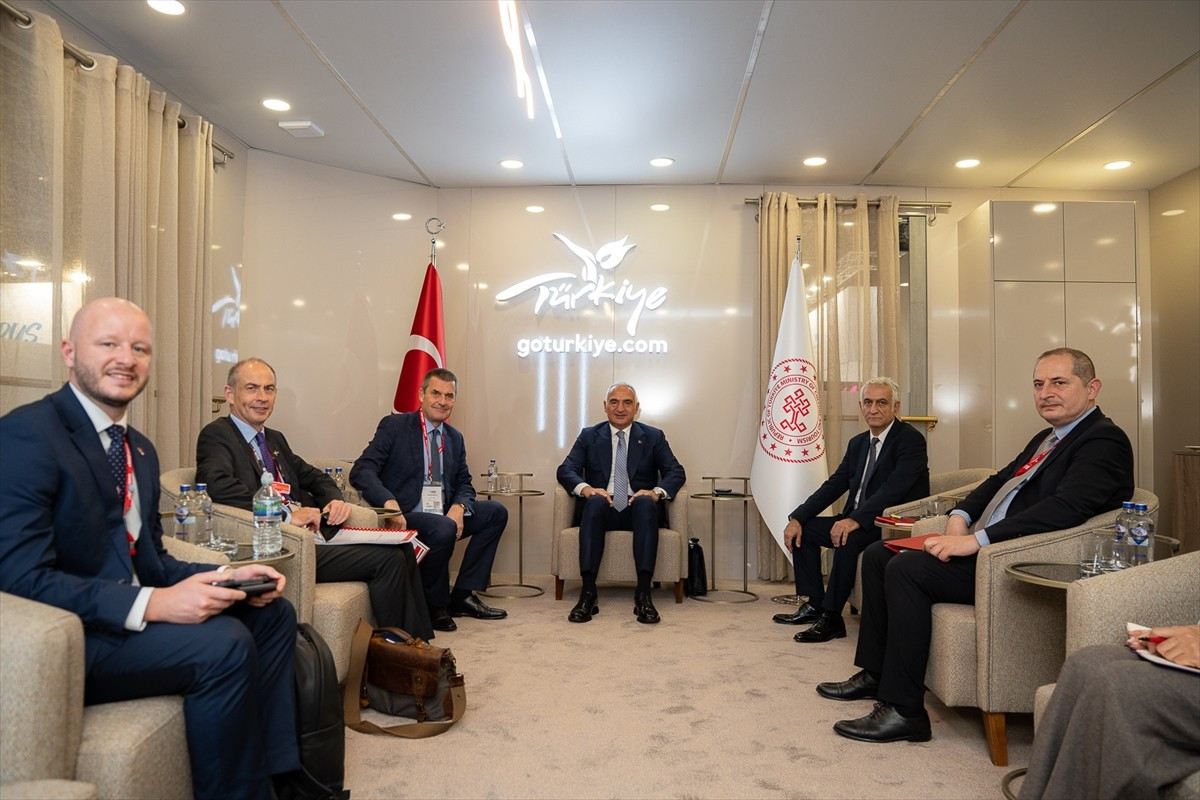 Kültür ve Turizm Bakanı Mehmet Nuri Ersoy, İngiltere'nin başkenti Londra’da düzenlenen ve turizm...