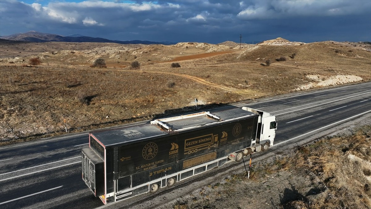 Kültür ve Turizm Bakanlığı Sinema Genel Müdürlüğü ve Sanat İçin Yola Çık Derneği işbirliğinde...