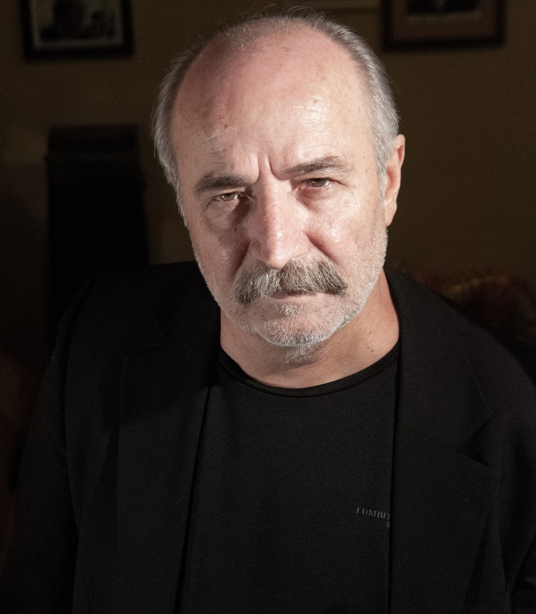 Kültür ve Turizm Bakanlığı Sinema Genel Müdürlüğünün desteği ve Esenler Belediyesinin ev...