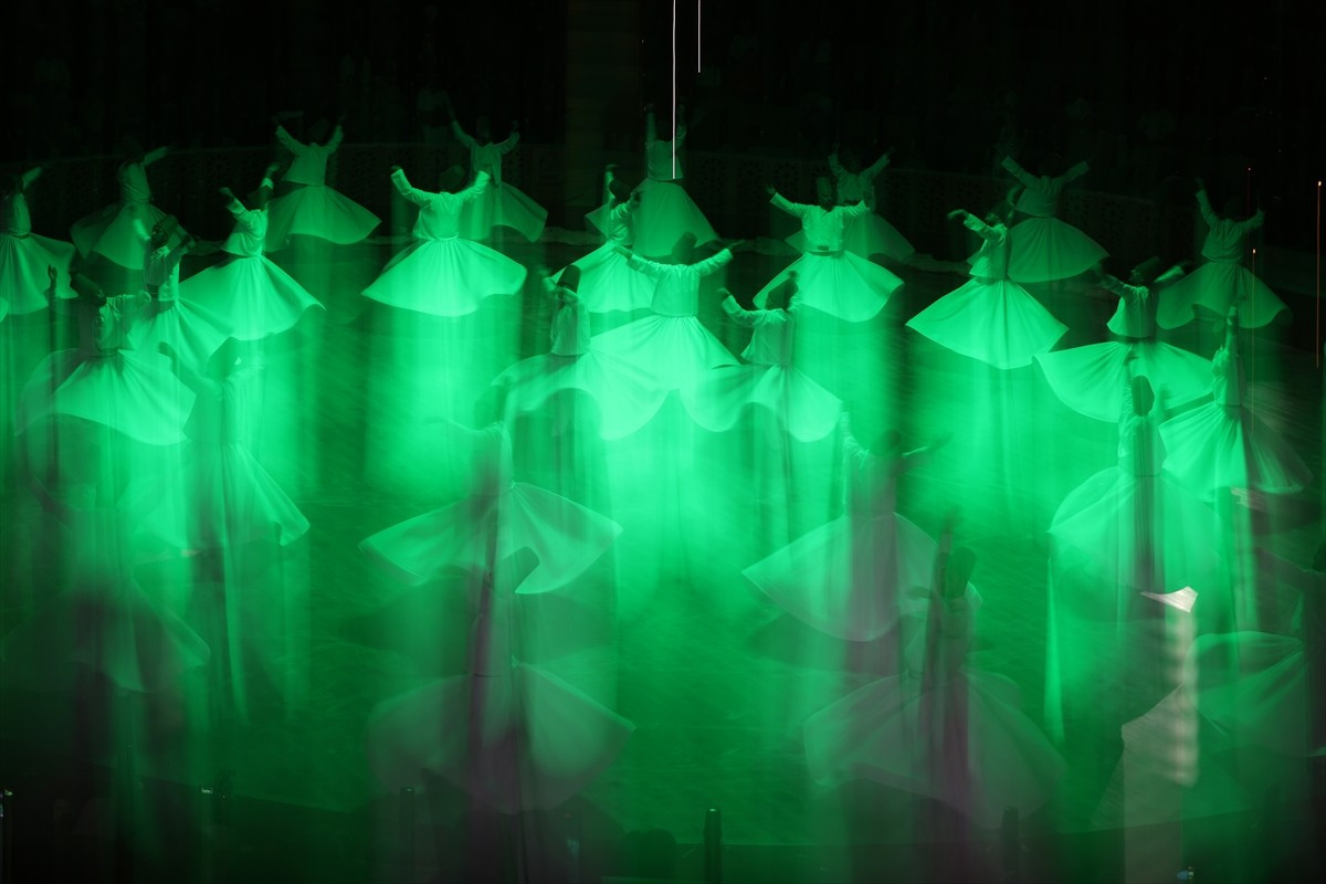 Kültür ve Turizm Bakanlığı Türk Tasavvuf Müziği Topluluğu üyelerince, Hazreti Mevlana'nın 752....