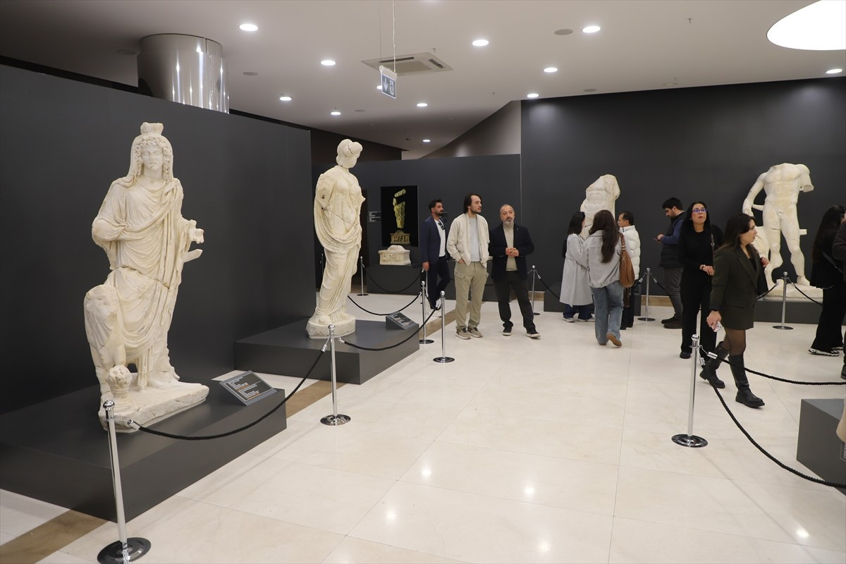 Kültür ve Turizm Bakanlığınca, Cumhuriyet'in 102. yılı kapsamında hazırlanan "102. Yılda 102...