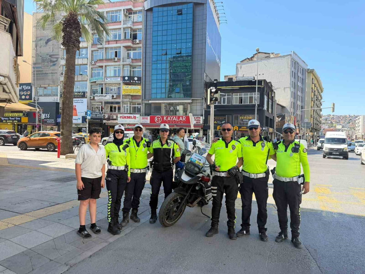 KURALLARA UYMAYANLARA GÖZ AÇTIRMAMASIYLA TANINAN 35 YILLIK POLİS MEMURU MURAT DOLU, TELSİZDEN...