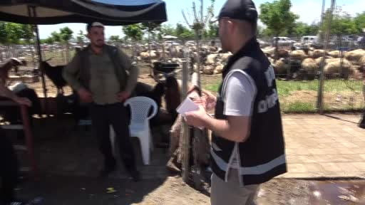 Kurban bayramı öncesi satıcılar sahte para konusunda bilgilendirildi