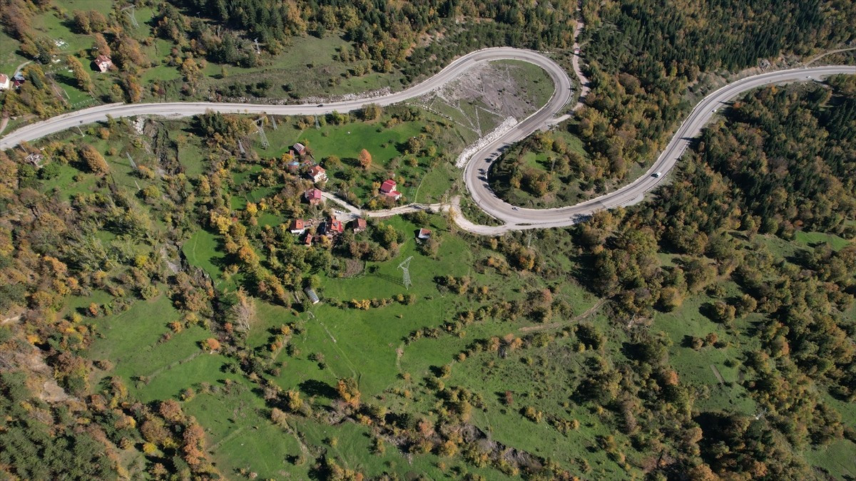 Küre Dağları Milli Parkı'nda yer alan Kastamonu'nun Küre ilçesindeki Ersizlerdere Kanyonu Tabiat...