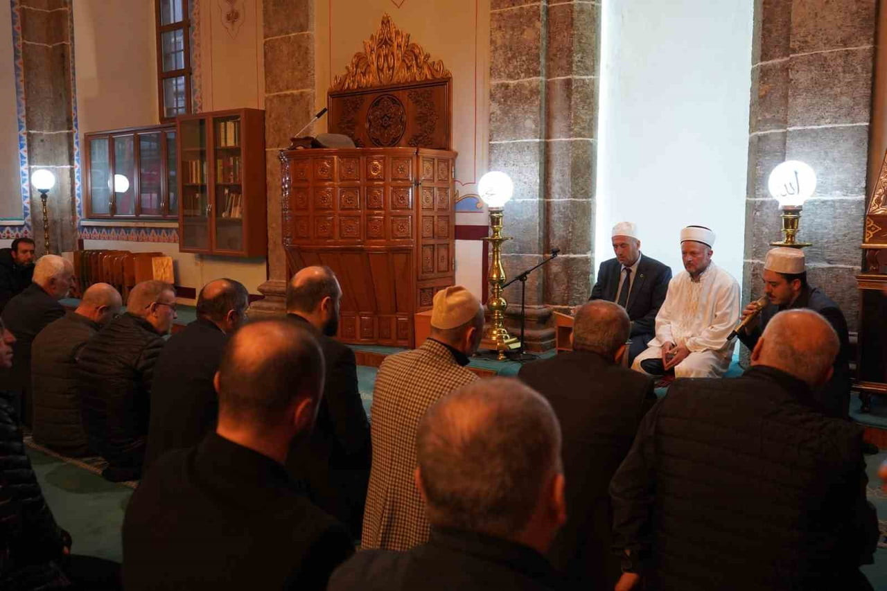 KURN'-I KERİM OKUTULMASI