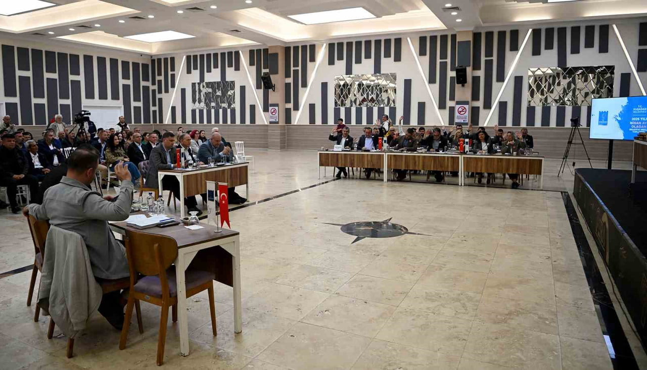 KUŞADASI BELEDİYESİ 2025 YILI FAALİYET RAPORU KABUL EDİLDİ