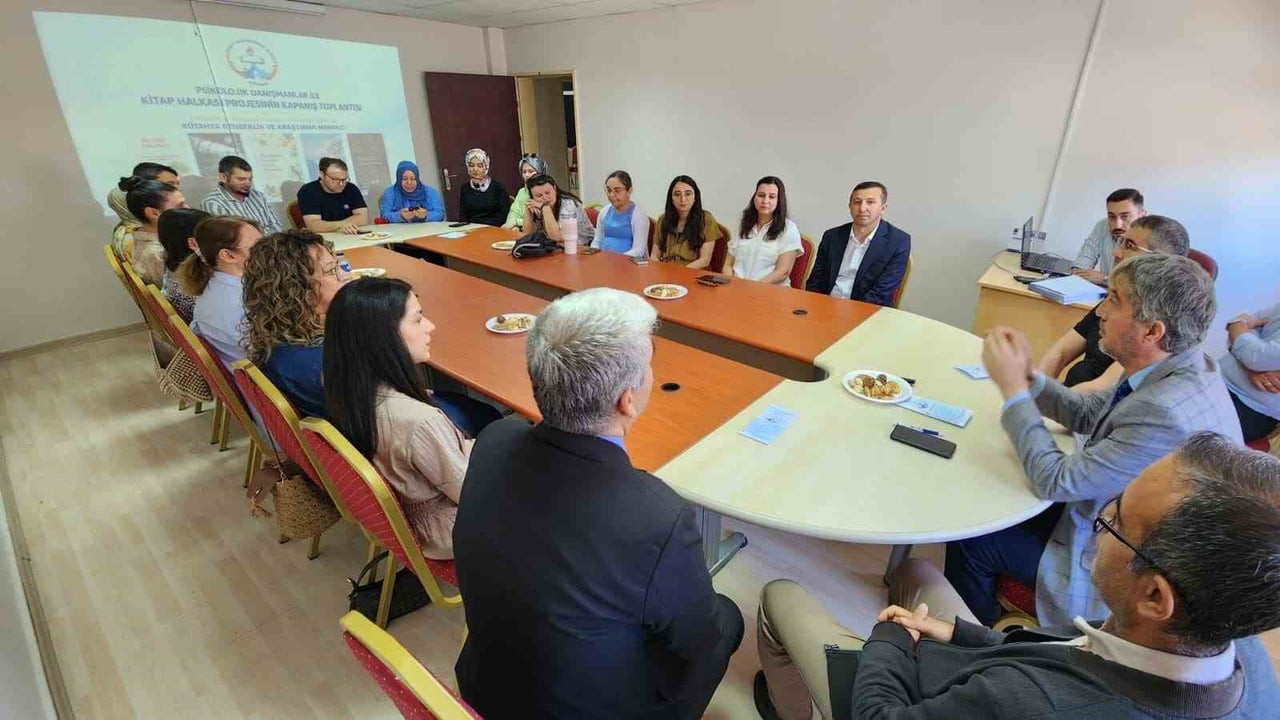 KÜTAHYA'DA 'PSİKOLOJİK DANIŞMANLAR KİTAP HALKASI' PROJESİ TAMAMLANDI