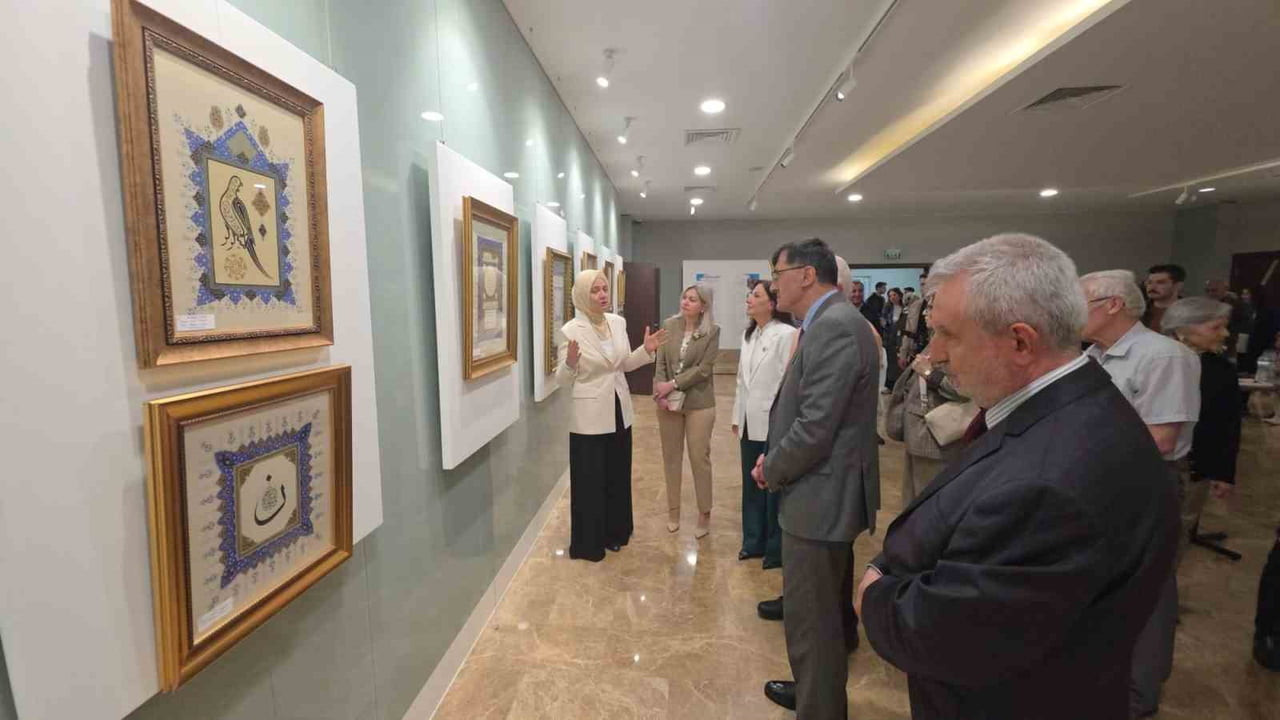 KÜTAHYA'DA "SABIR, SANAT VE GELENEK TEZHİP SERGİSİ" AÇILDI