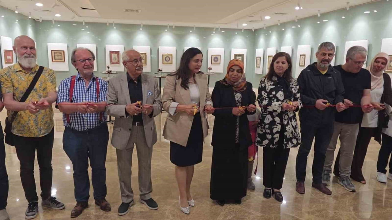 KÜTAHYA'DA TARİH VE SANAT BULUŞTU: "KÖKLERDEN GELEN MOTİFLERİN ZARAFETİ" SERGİSİ AÇILDI