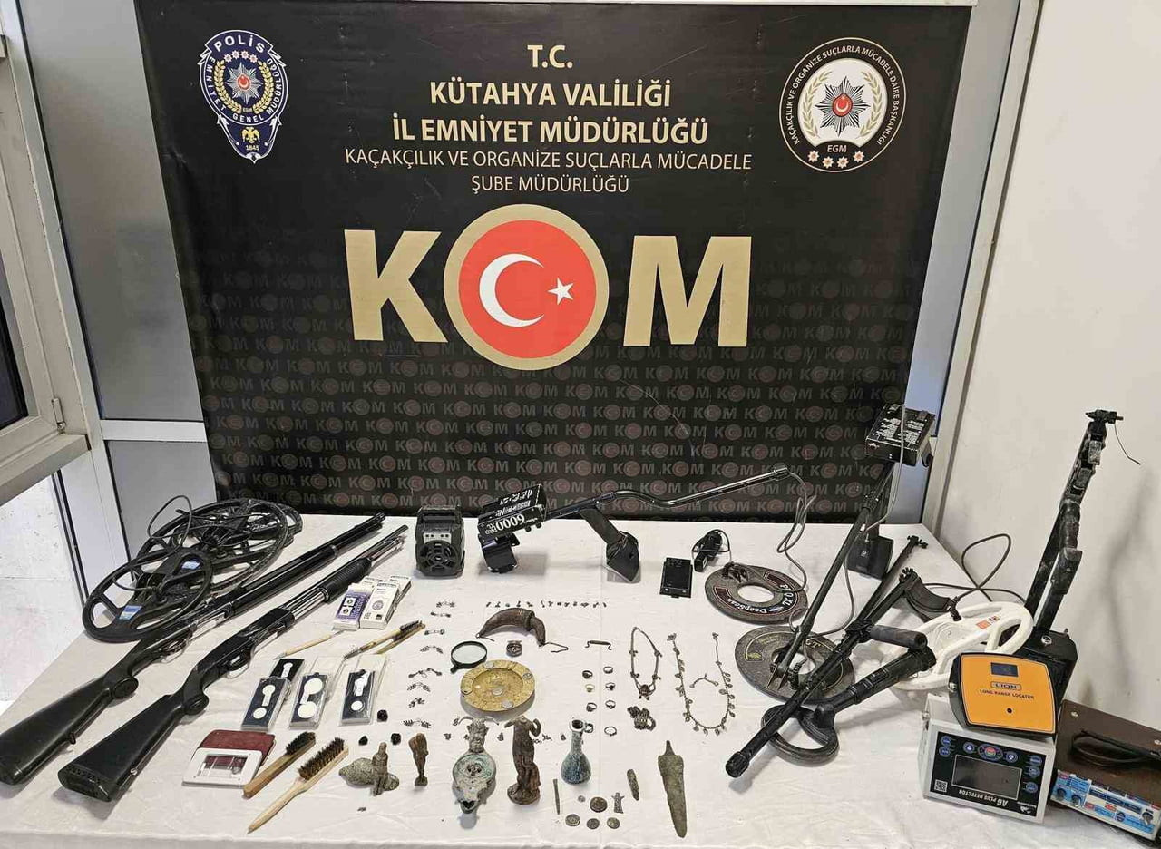 KÜTAHYA'DA TARİHİ ESER KAÇAKÇILIĞI OPERASYONU