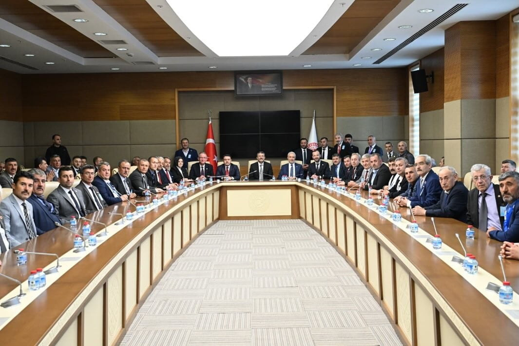 KÜTAHYA’DA MAHALLE VE KÖYLERİN SORUNLARI MASAYA YATIRILDI