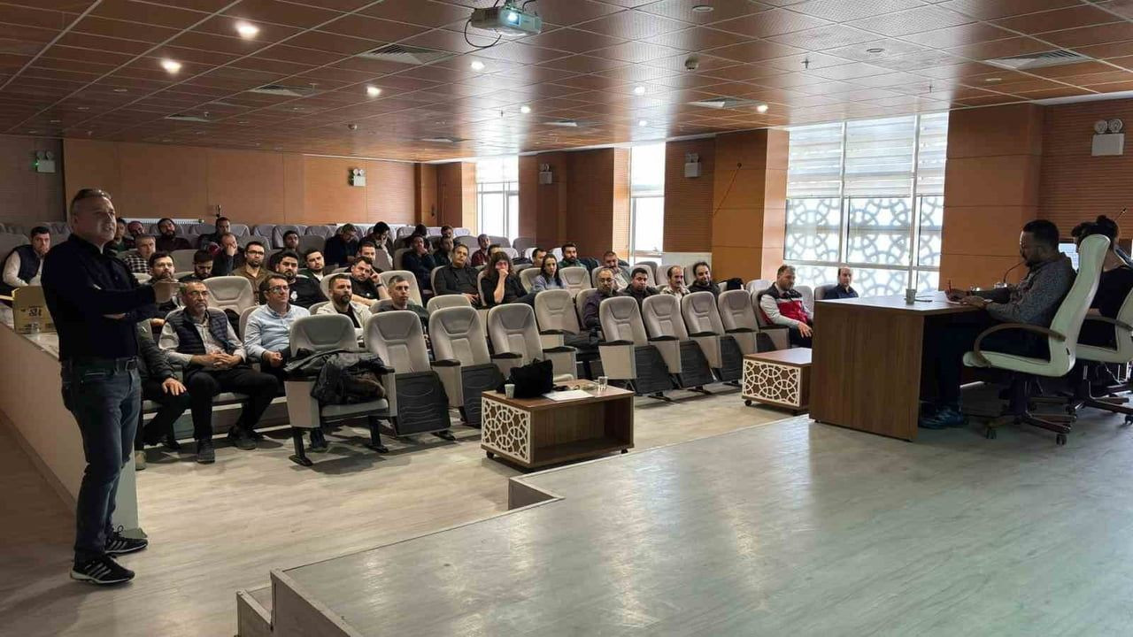 Kütahya'da Veteriner Hekimlere Hizmet İçi Eğitim Programı