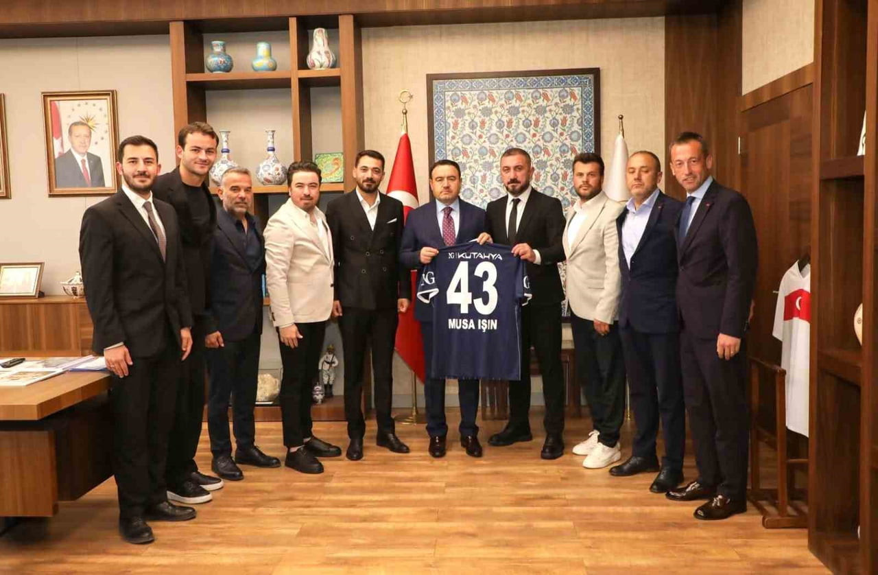 KÜTAHYASPOR HEYETİ, VALİ MUSA IŞIN VE BELEDİYE BAŞKANI EYÜP KAHVECİ İLE GÖRÜŞTÜ