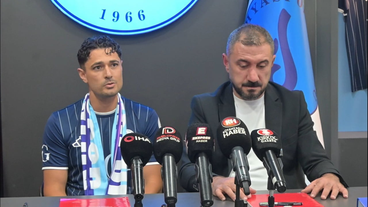 KÜTAHYASPOR'DAN İLK TRANSFER: TECRÜBELİ KALECİ HASAN HÜSEYİN AKINAY İMZAYI ATTI