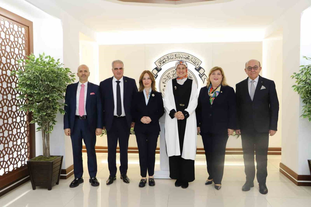 KUTSO HEYETİNDEN TÜRK KIZILAY’A ZİYARET VE TEBRİK