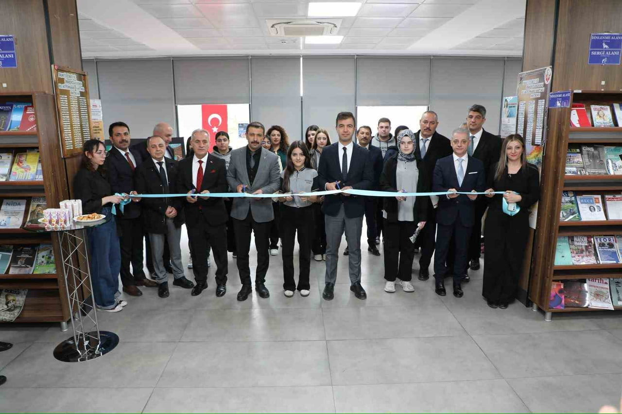 KÜTÜPHANE HAFTASI KAPSAMINDA ERZİNCAN İL HALK KÜTÜPHANESİ’NDE AÇILIŞ PROGRAMI...