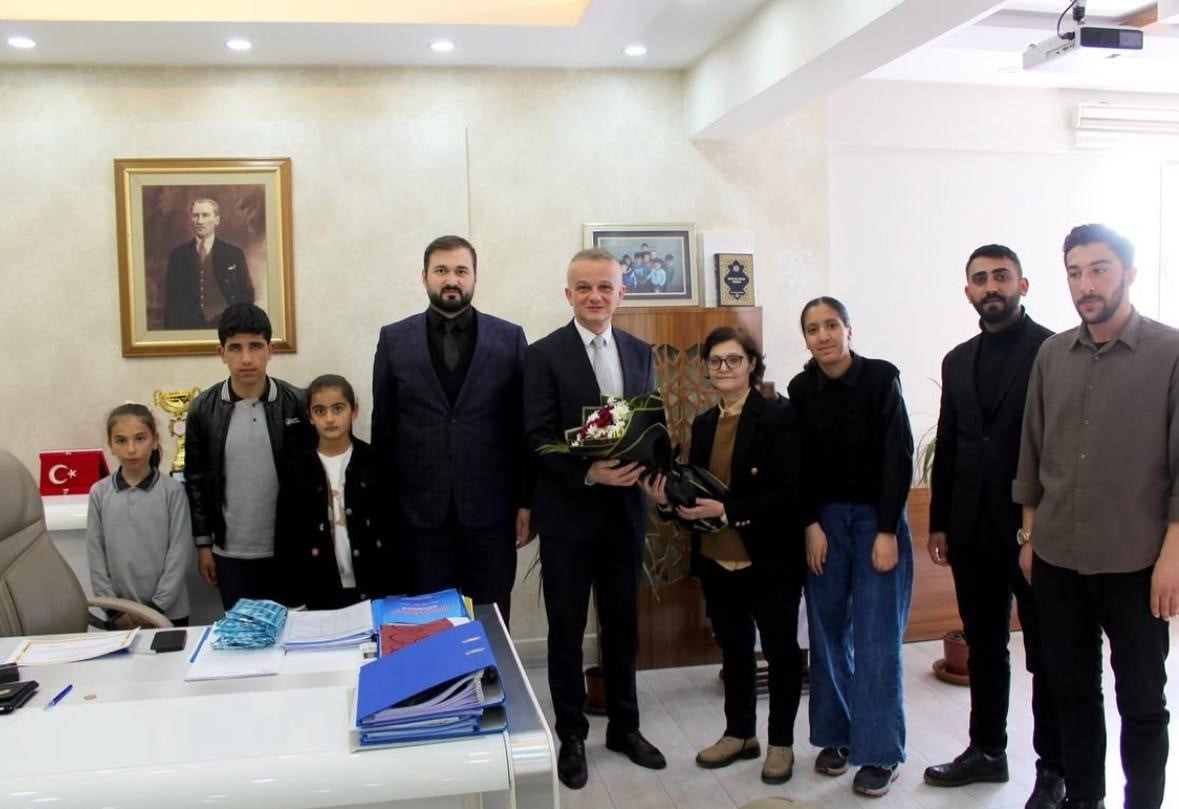 KÜTÜPHANELER HAFTASI KAPSAMINDA KAYMAKAM MİNUZ’A ZİYARET