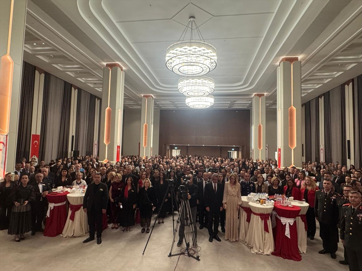 Kuzey Kıbrıs Türk Cumhuriyeti'nin (KKTC) 42. kuruluş yıl dönümü dolayısıyla Cumhurbaşkanlığı...