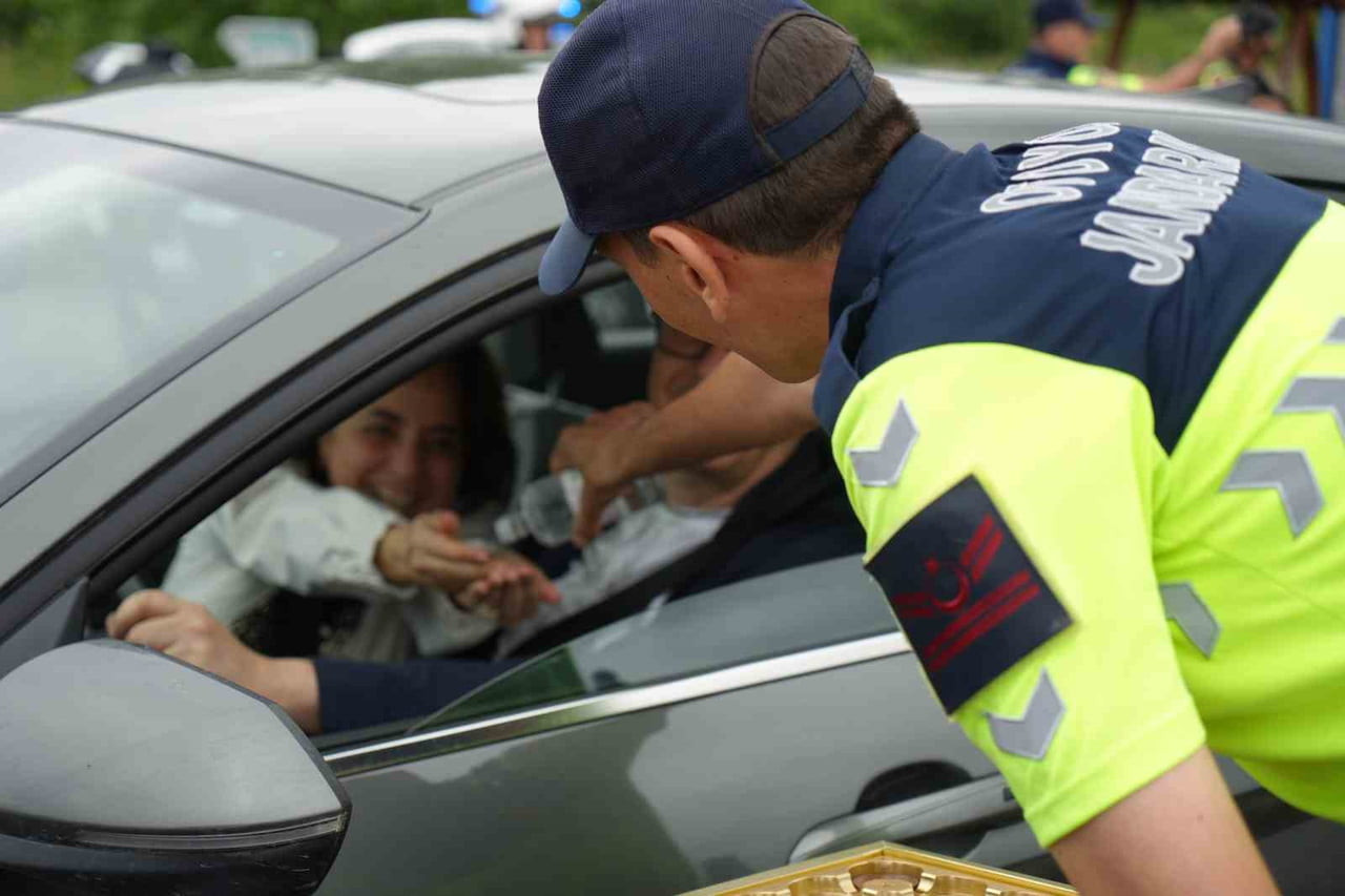 KUZEY MARMARA OTOYOLU'NUN KOCAELİ GEÇİŞİNDE, OTOYOL JANDARMA EKİPLERİ TARAFINDAN TRAFİK DENETİMİ...