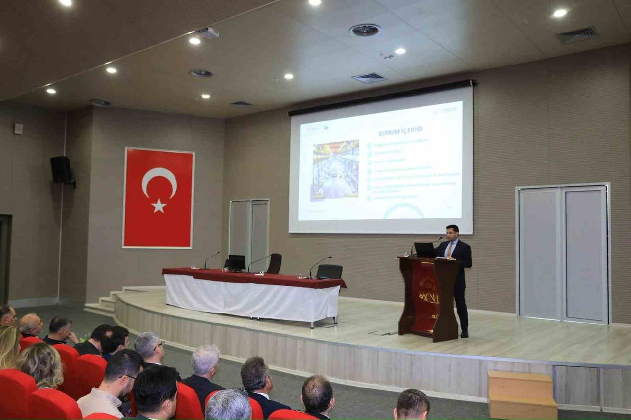 KUZKA ÇANKIRI YATIRIM DESTEK OFİSİ UZMANI ALPEREN KARAKAŞ TARAFINDAN TEŞVİKLERLE İLGİLİ SUNUM...