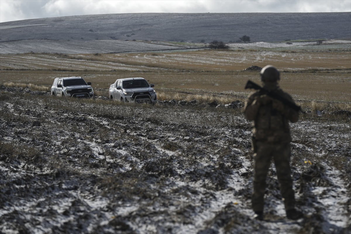 Libya Genelkurmay Başkanı Orgeneral Muhammed Ali Al-Haddad ve beraberindeki 4 kişi ile 3...
