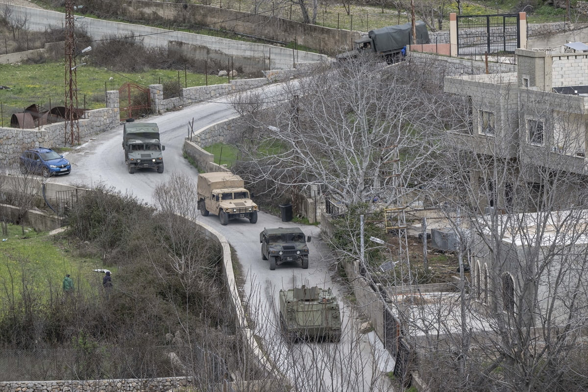 Lübnan ordusu, Suriye ile Cebel eş-Şeyh (Hermon) Dağı sınırında yer alan Şeba beldesinin...