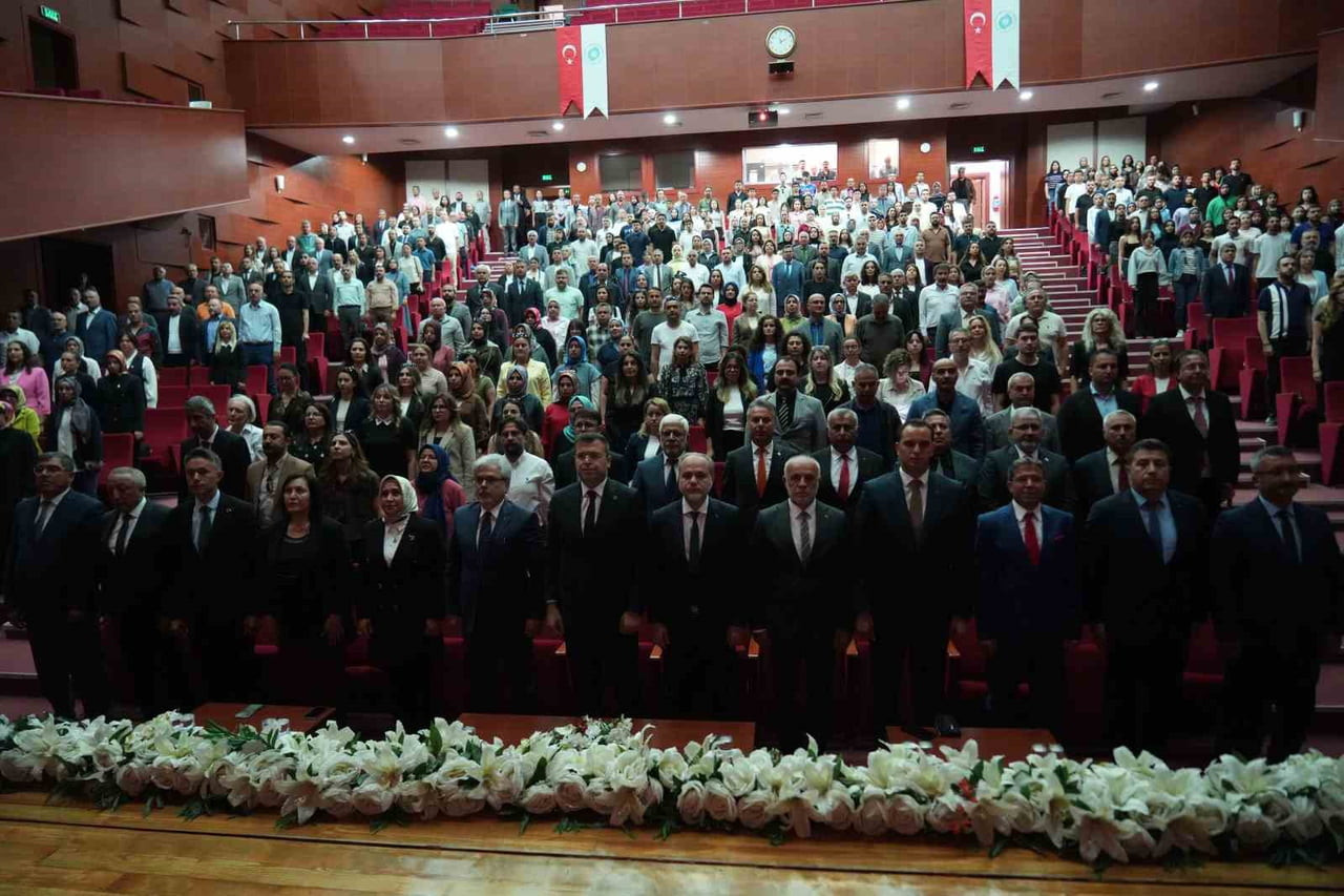 MAARİFİN KALBİNDE ÖĞRETMENLER VE EĞİTİM FAKÜLTESİ ÖĞRENCİLERİ BULUŞUYOR PROGRAMI...