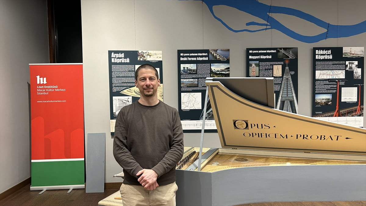 Macar klavsen virtüözü Marton Borsanyi, her yıl 22 Ocak'ta kutlanan "Macar Kültür Günü" kapsamında...